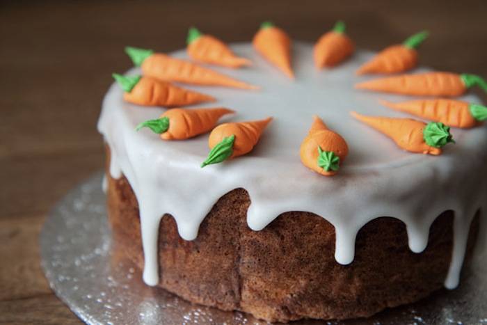 http://minhcakes.ch/2013/04/aargauer-rueblitorte-swiss-carrot-cake.html